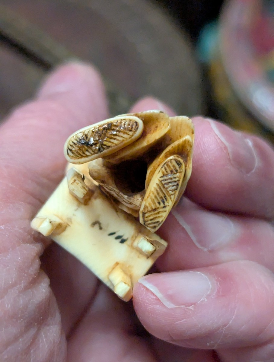 Netsuke Of Great Finesse, Signed - Japan-photo-3