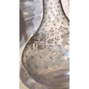 Paire de carafes 19ème, en cristal gravé-Décor floral