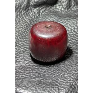 Très grosse perle, Art Déco, en bakélite red cherry-Bijou