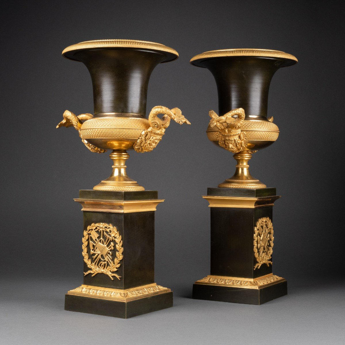 Pair Of Medici Vases In Patinated And Gilded Bronze Empire Period-photo-2