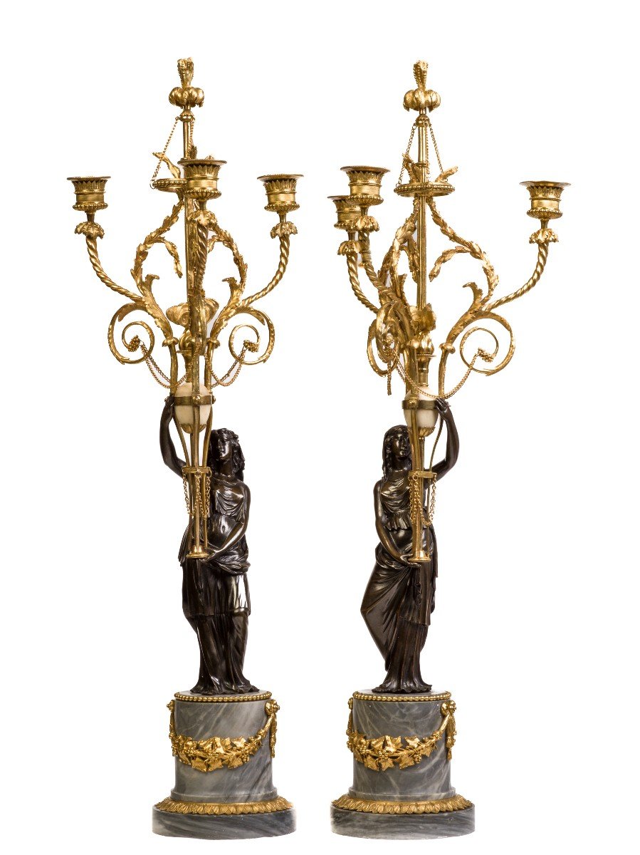 Paire De Candélabres En Bronze Patiné Et Doré   Epoque Louis XVI