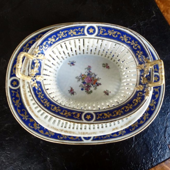 Partie De Service De Table En Porcelaine De Chine  Epoque XVIIIème Siècle-photo-4