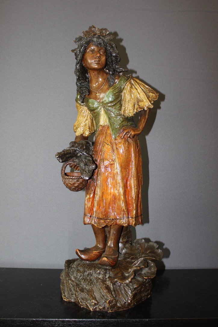 Sculpture Représentant Une Paysanne En Terre Cuite Par Stellmacher Vers 1900