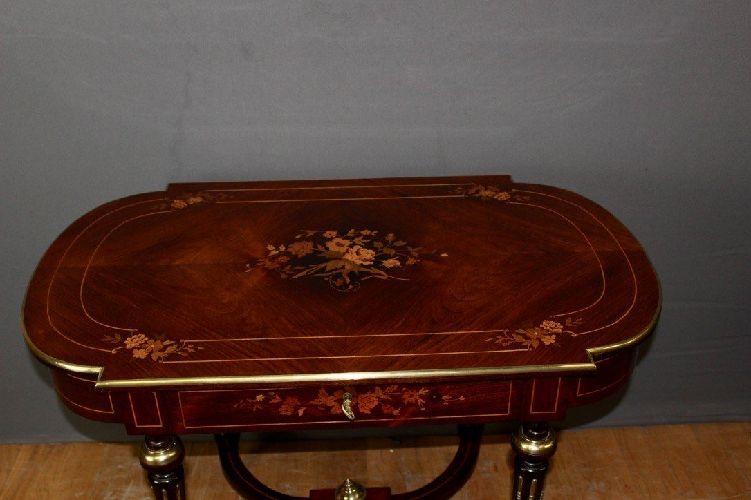 Louis XVI Style Table In Rosewood Marquetry Decorated With Flowers Late XIX-photo-2