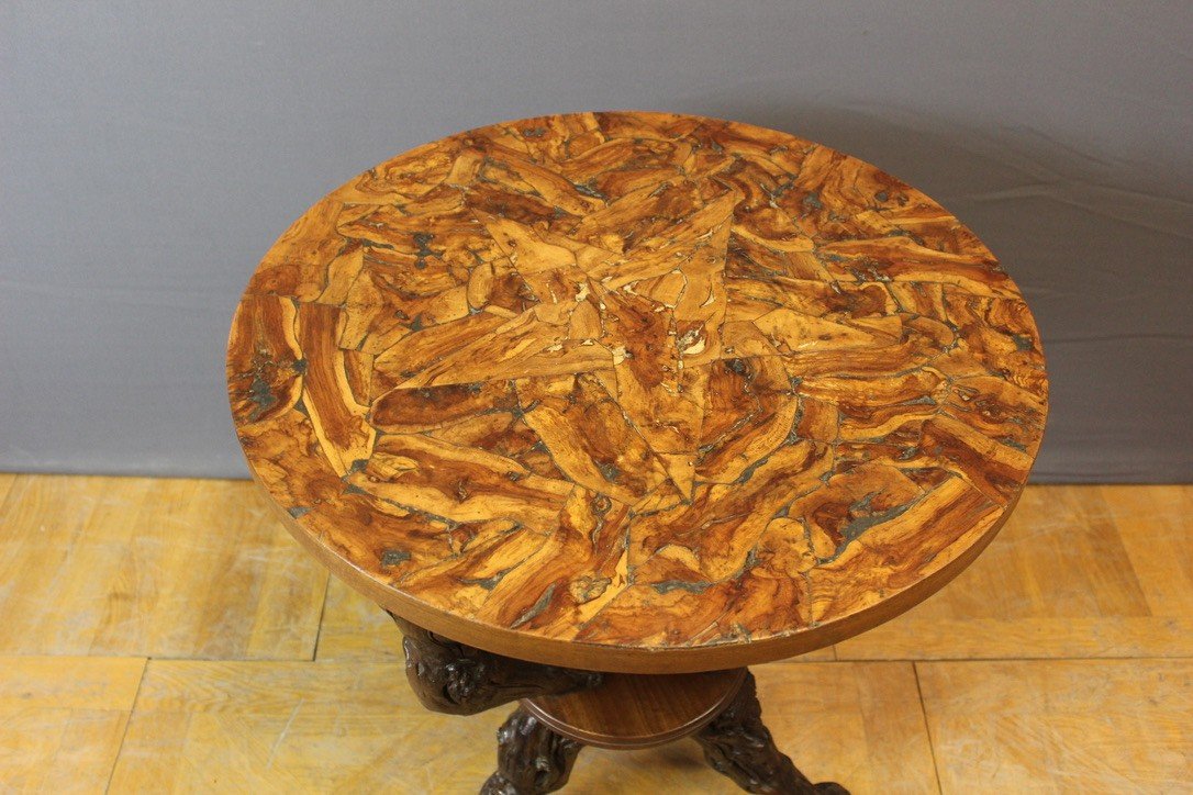 Pedestal Table And Its Stools In Vineyard Circa 1950-photo-3