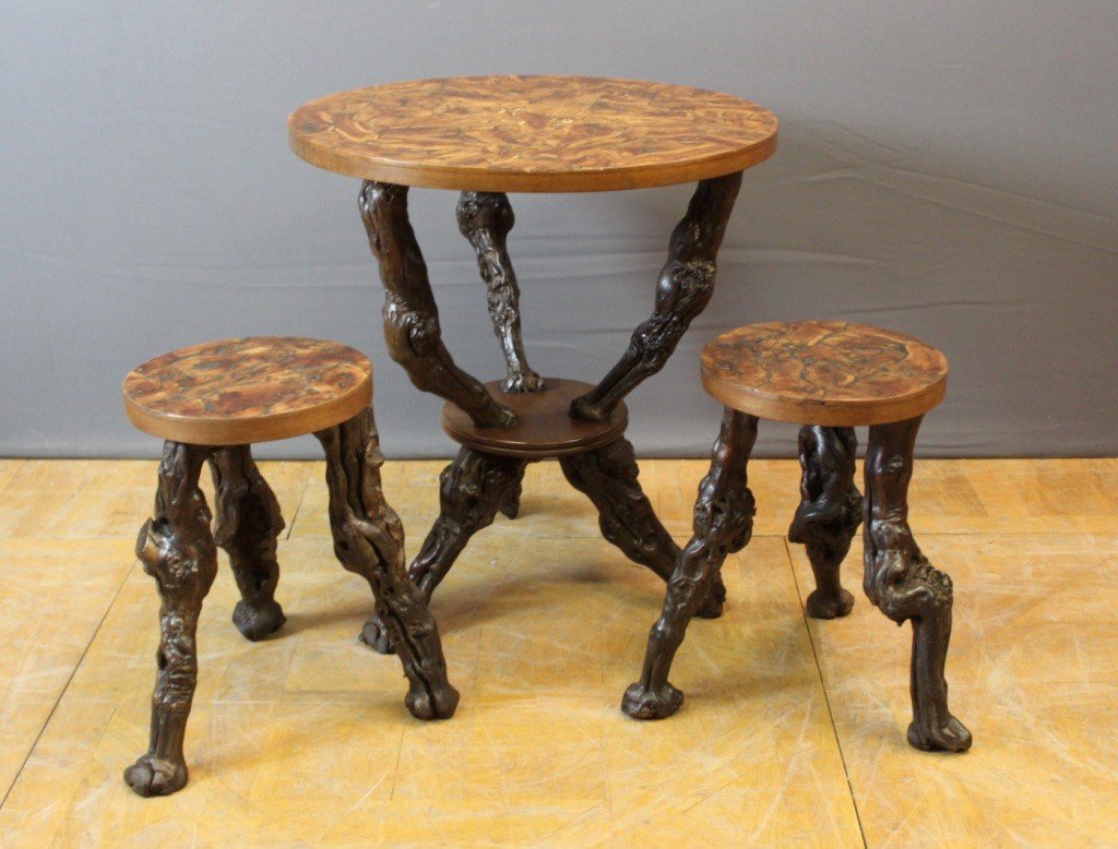 Pedestal Table And Its Stools In Vineyard Circa 1950