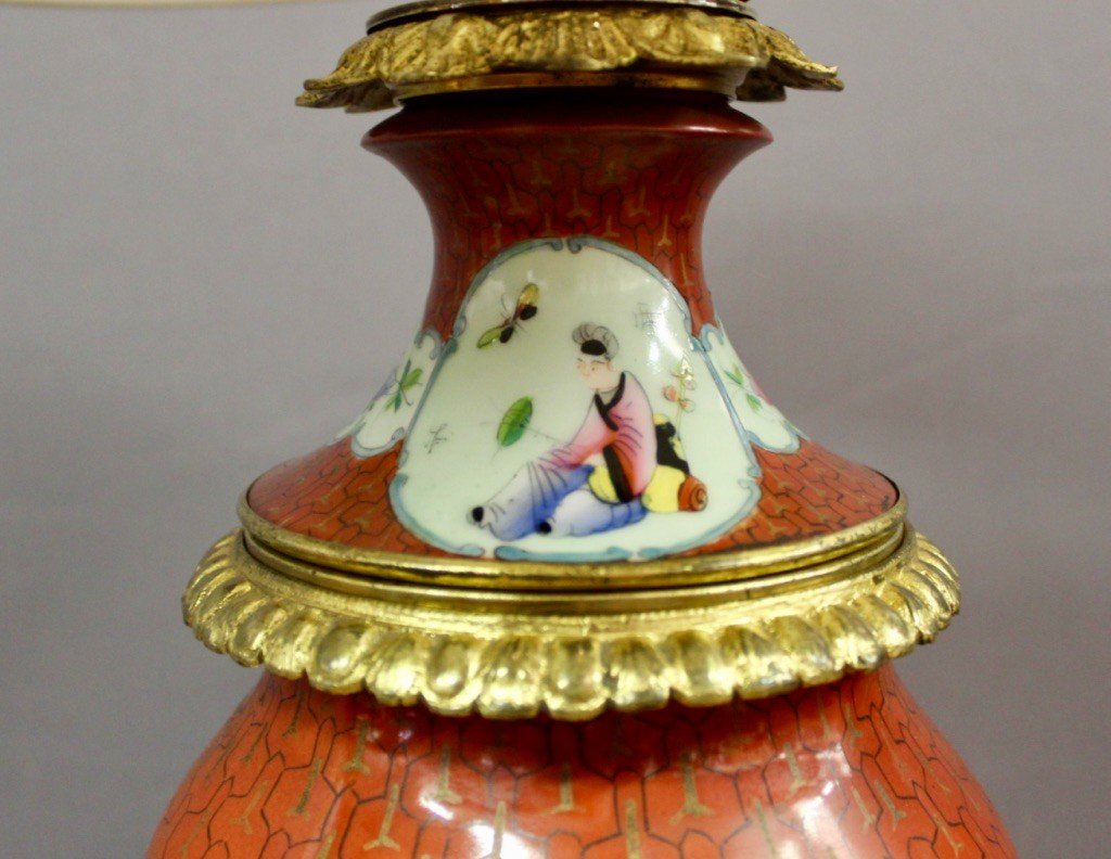 Pair Of Porcelain Lamps With Chinese Decor And Gilt Bronze Mount End XIX-photo-2