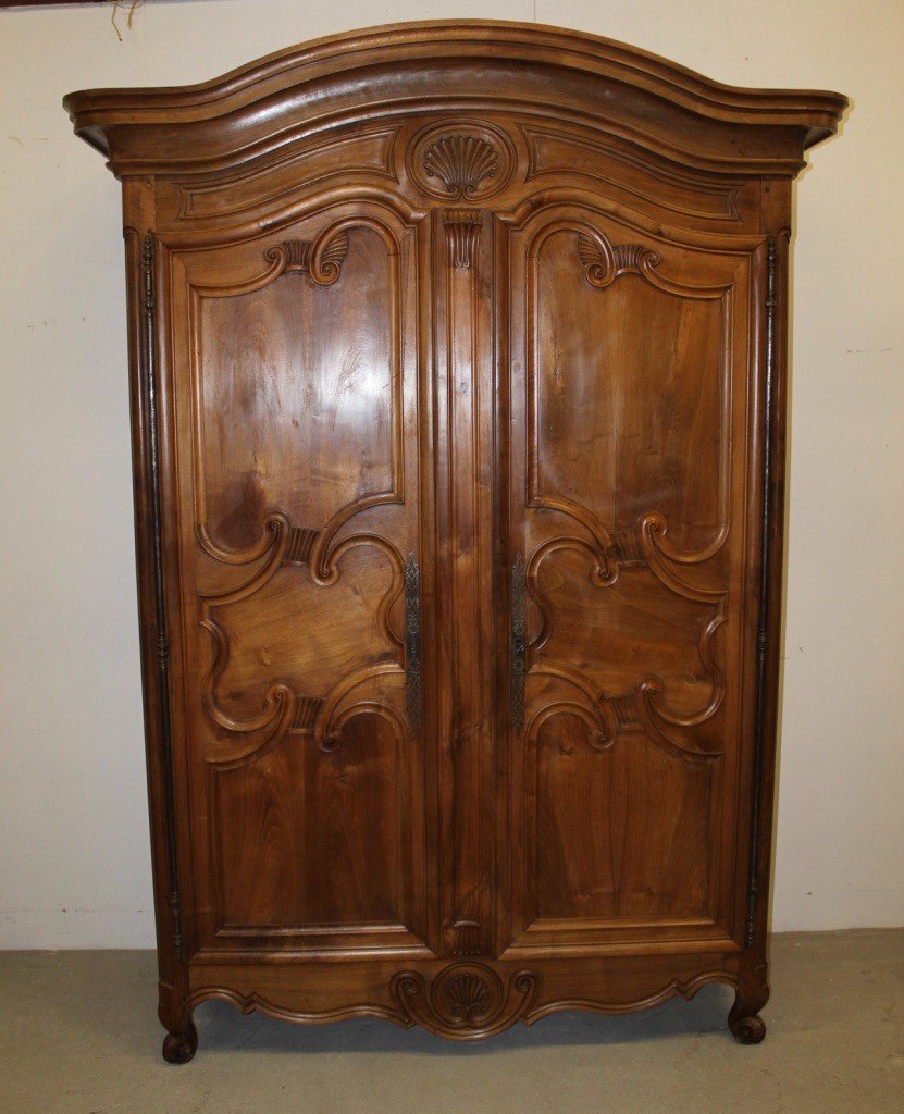 Armoire Charolaise En Noyer Début XIX 