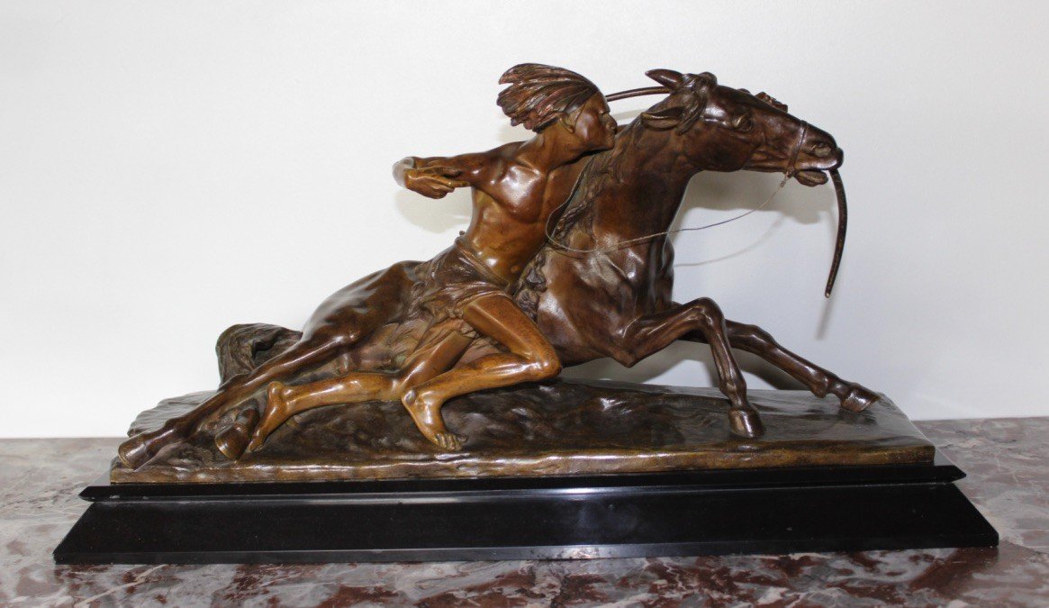 Bronze Par Edouard Drouot Indien En Embuscade Devant Son Cheval