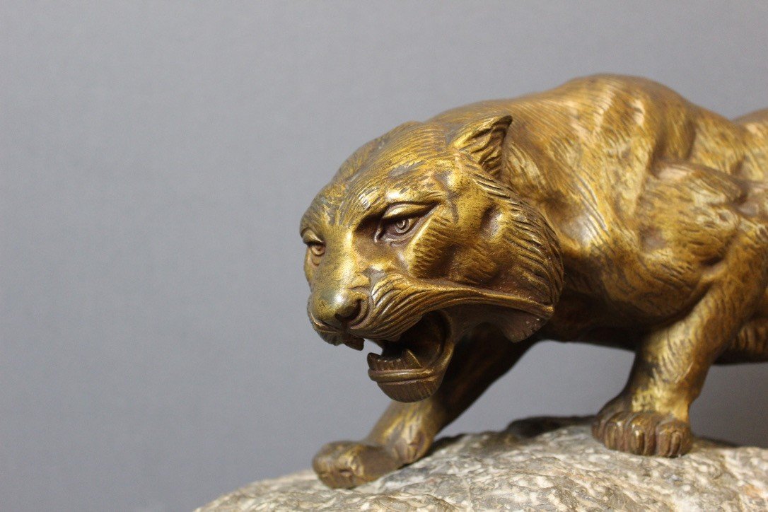 Bronze Sculpture Representing A Lioness By Andrey -photo-4