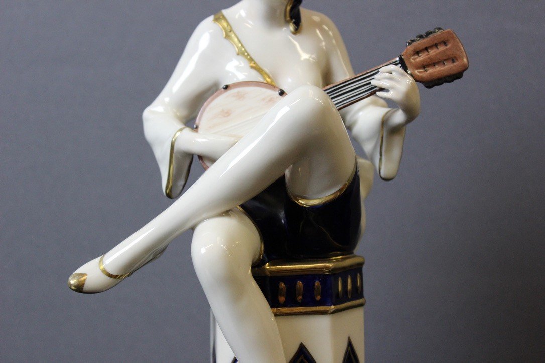 Joueuse De Mandoline d'époque Art Déco En Porcelaine Par Royal Dux -photo-3