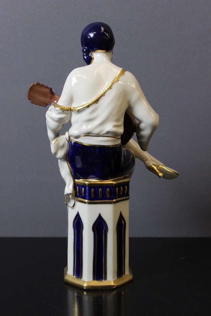 Joueuse De Mandoline d'époque Art Déco En Porcelaine Par Royal Dux -photo-3