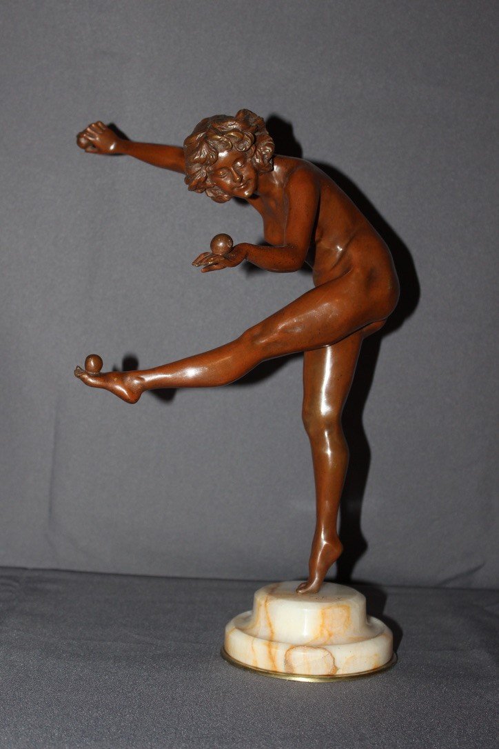 Bronze, Juggling Woman By Claire Colinet Around 1900