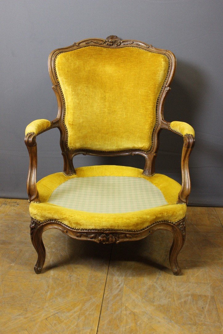 Large Fauteuil d'époque Louis XV En Noyer XVIII-photo-5