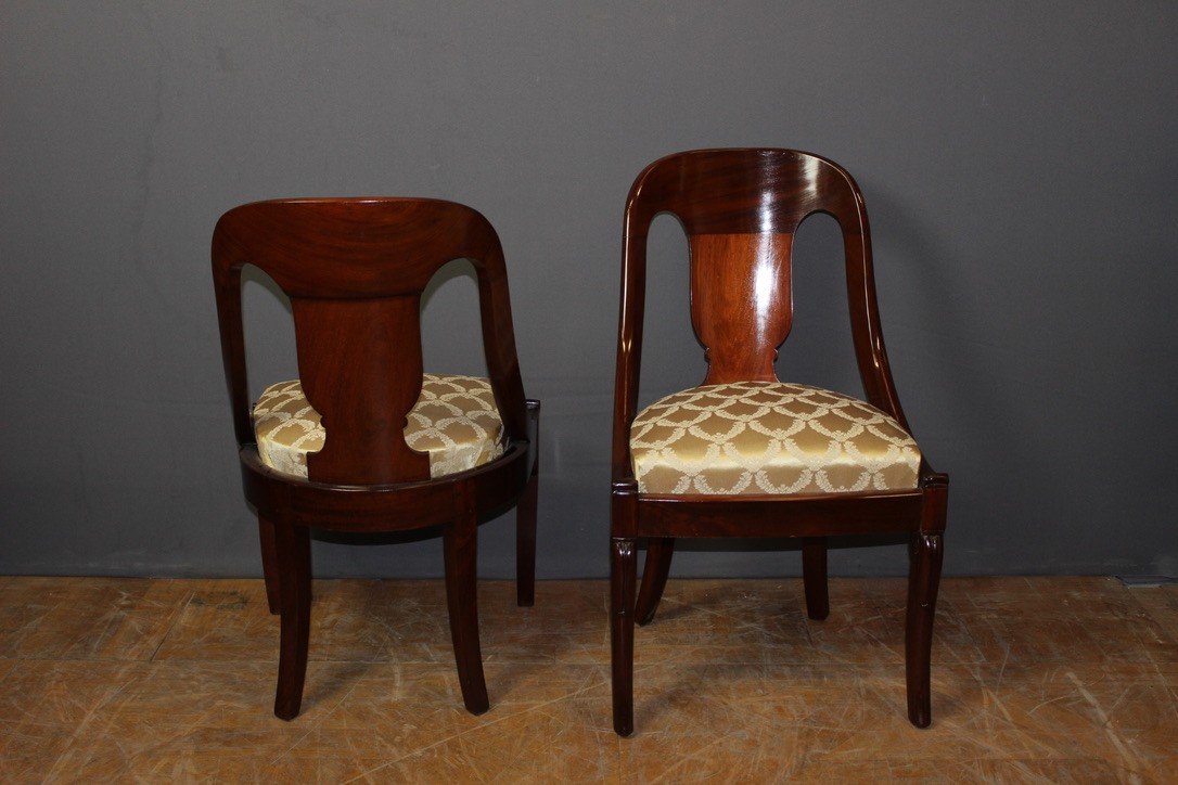 Set Of Four 19th Century Mahogany Gondola Chairs -photo-2