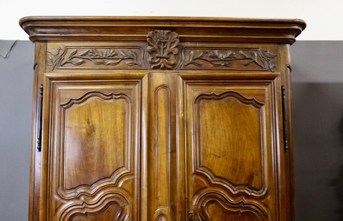 Louis XV Wedding Armoire In Walnut 18th Century -photo-3