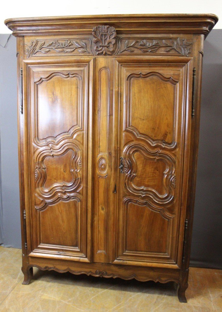 Louis XV Wedding Armoire In Walnut 18th Century -photo-1