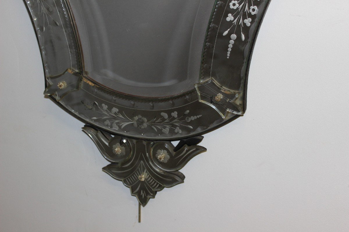 Venetian Mirror With Flower Decor Circa 1950-photo-4