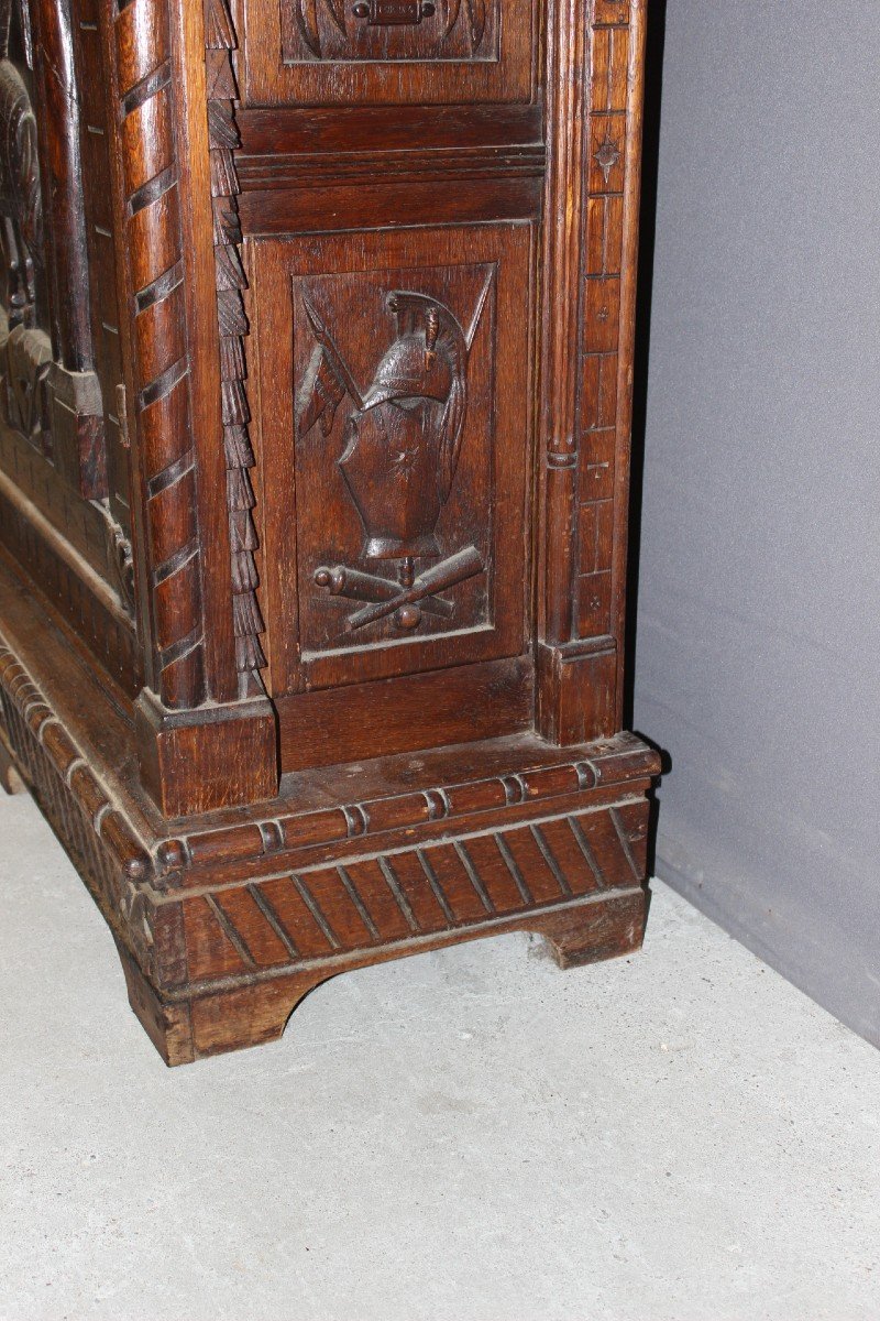 Henri II Style Oak Bonnetière With Joan Of Arc Decor, Late 19th Century-photo-2