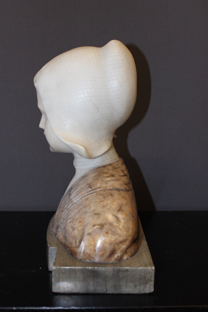 Bust In Alabaster And Marble Figuring A Dutch Woman Around 1900-photo-1