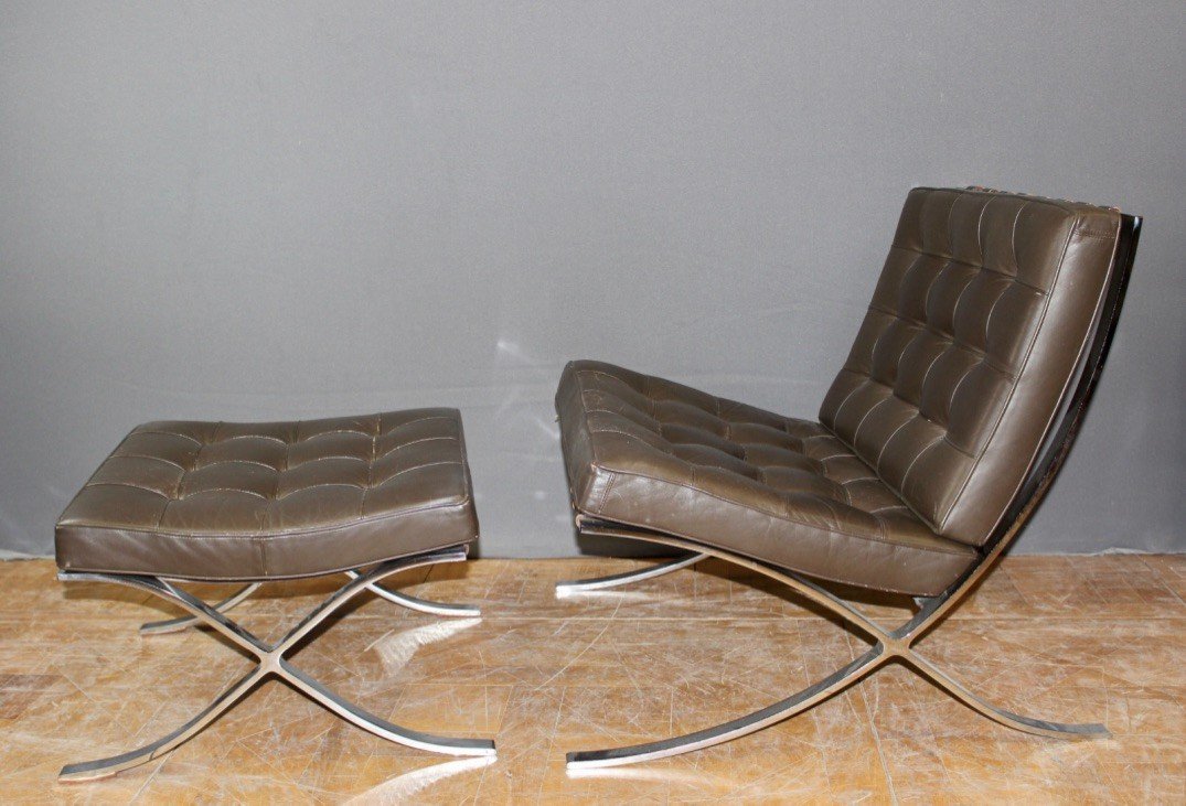 Fauteuil Barcelona Et Son Ottoman Par Mies Van Der Rohe Vers 1970-photo-1