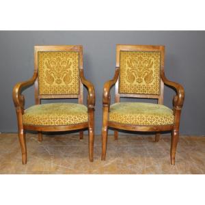 Paire De Fauteuils Restauration En Noyer XIX