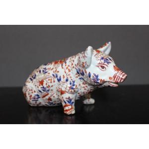 Imari Porcelain Pig, Japan, Late 19th Century 