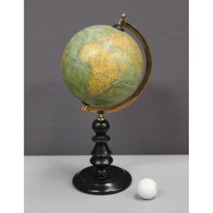 Globe Terrestre Par Vivien De Saint Martin Vers 1880