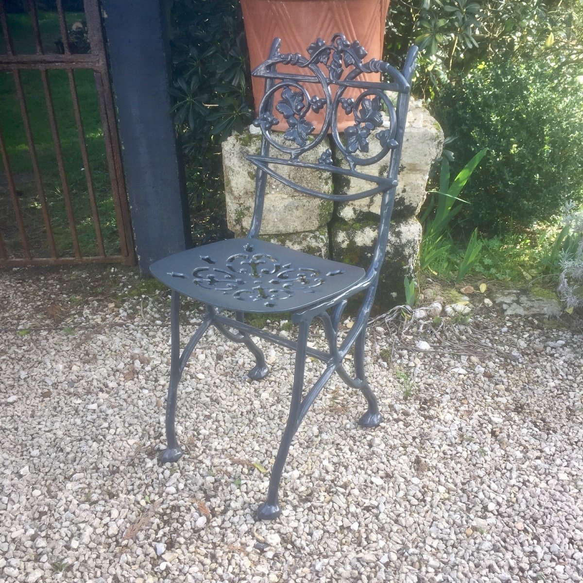 Fauteuil et chaise  de jardin   -photo-1