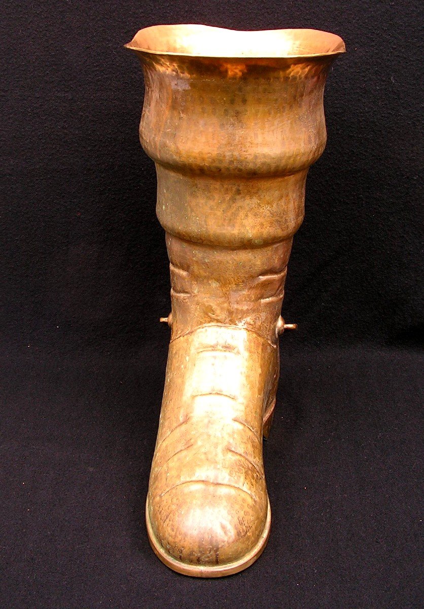 Old Boot Umbrella Stand In Brass Work Of Brassworker Popular Art-photo-2