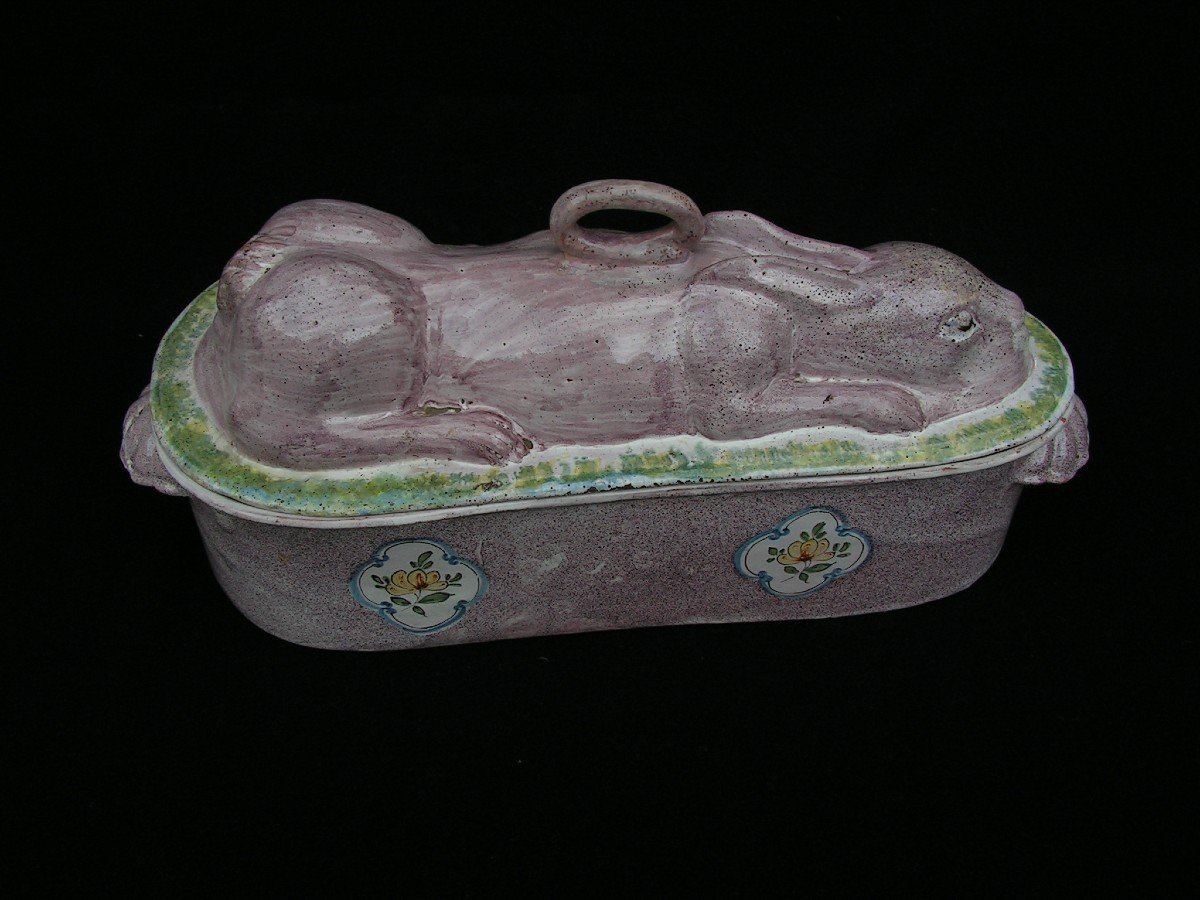 Terrine Or Hare Lodging In Nevers Bethlehem Earthenware From The 18th Century