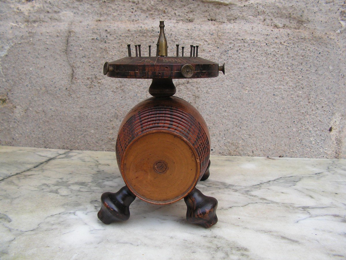 Bistro Barrel Shaped Counter Roulette Game Folk Art-photo-4