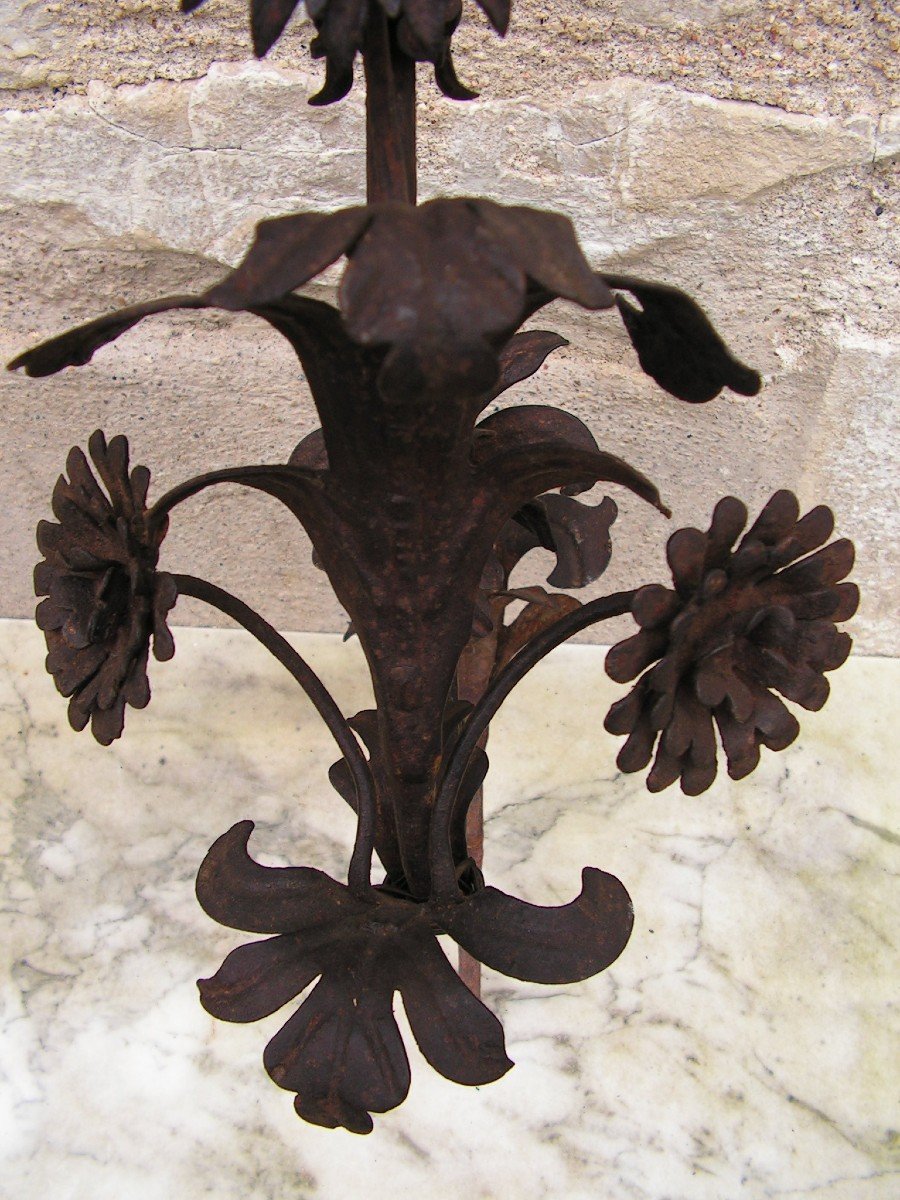 Louis XIV Period Wrought Iron Light Arms With Flower Decor-photo-3