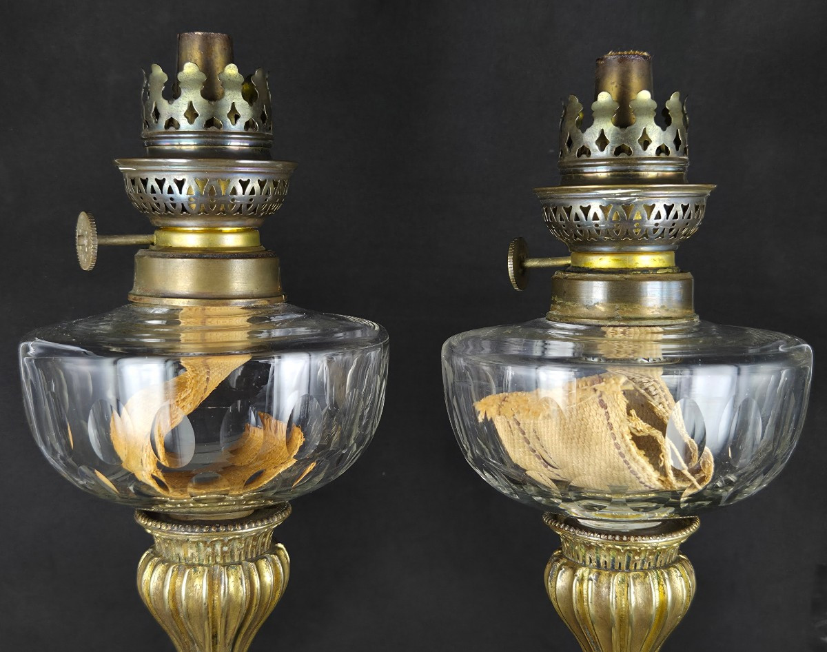 Pair Of Oil Lamps With Dolphins By Claude Jean Pitoin, Gilt Bronze, Baccarat Crystal-photo-3