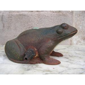 Ancienne Grenouille Pour Arrosage De Jardin En Fonte De Fer d'époque Fin XIX ème