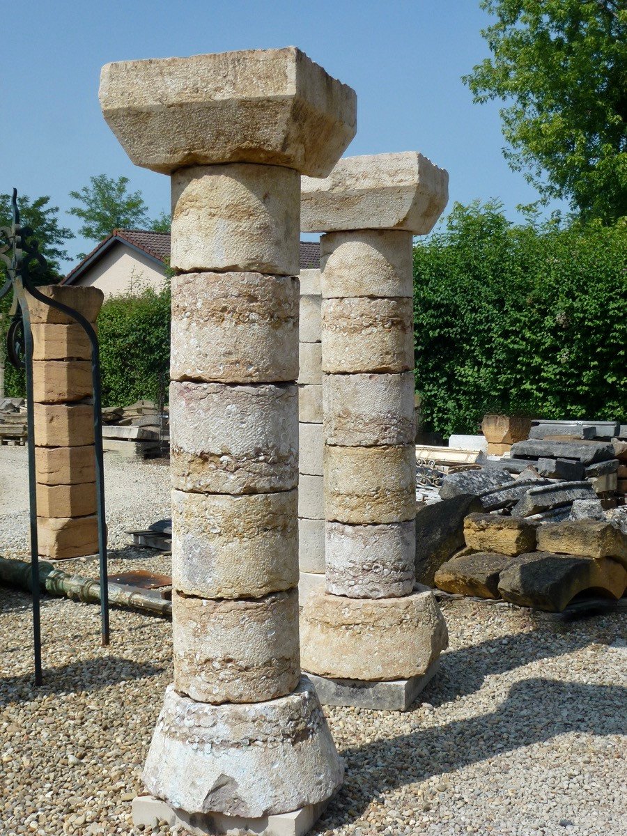 Rare Series Of Four Stone Columns From Saint Cyr To Mont d'Or-photo-2