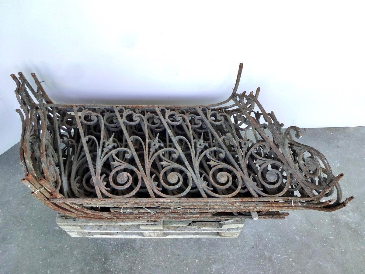 Cast Iron Stair Railing From The Napoleon III Period, From The Hôtel Dieu In Lyon-photo-4