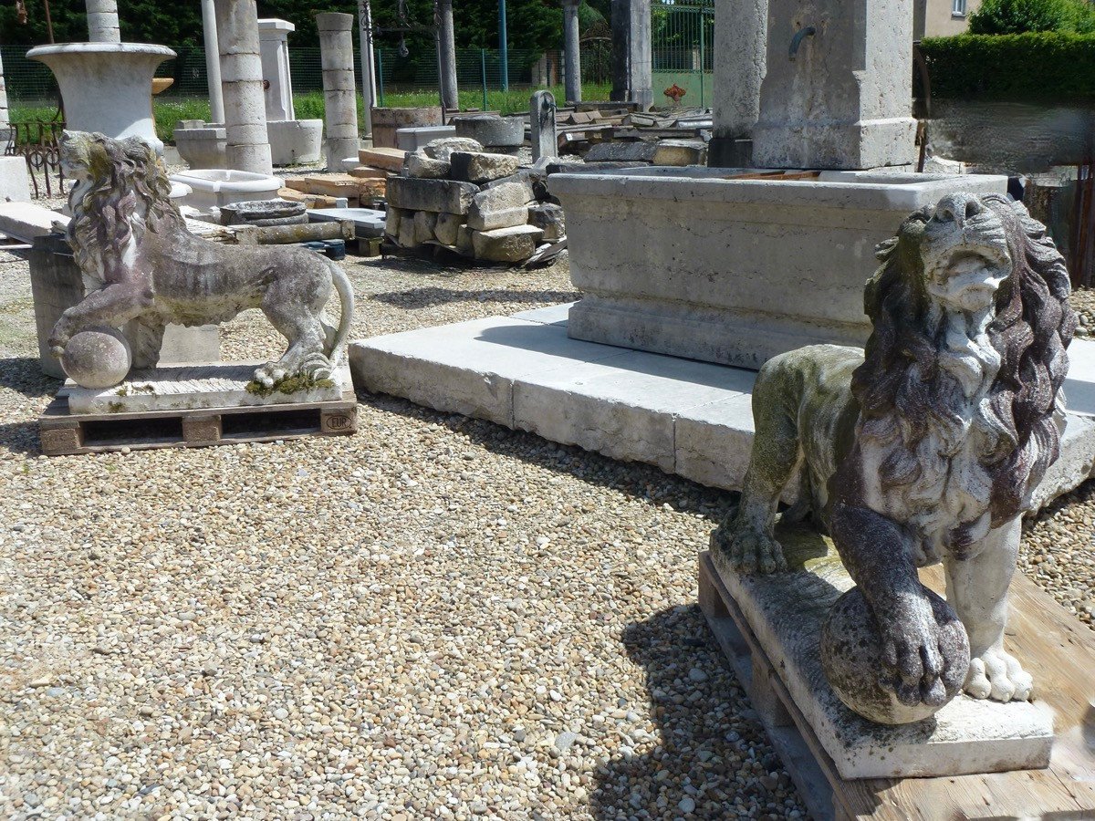 Important Pair Of Reconstituted Stone Lions