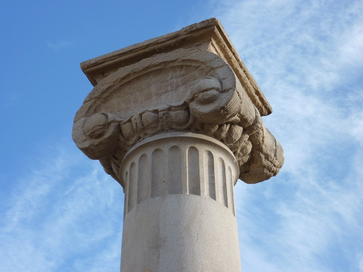 Importante paire de colonnes à l'antique en pierre de Bourgogne-photo-3