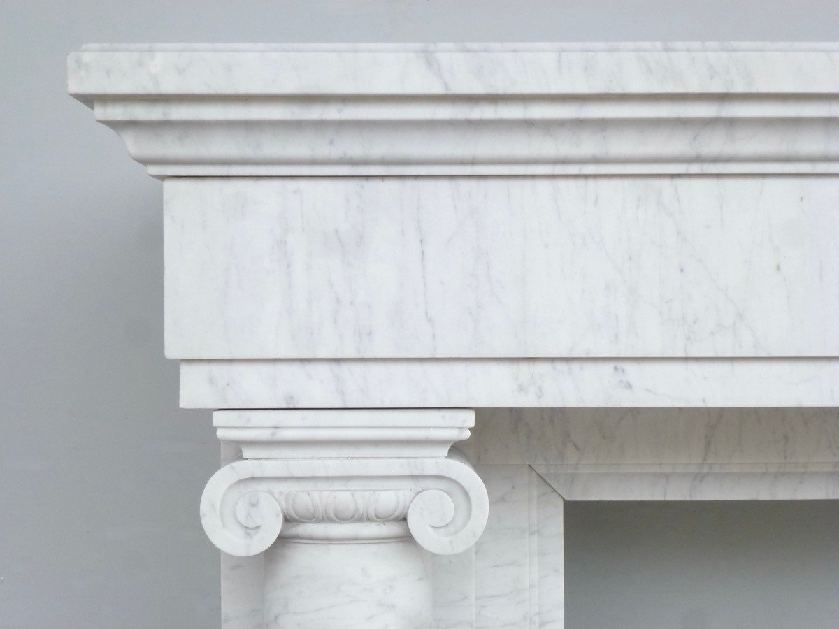 Important Neoclassical Style Fireplace With Detached Columns In White Carrara Marble-photo-4