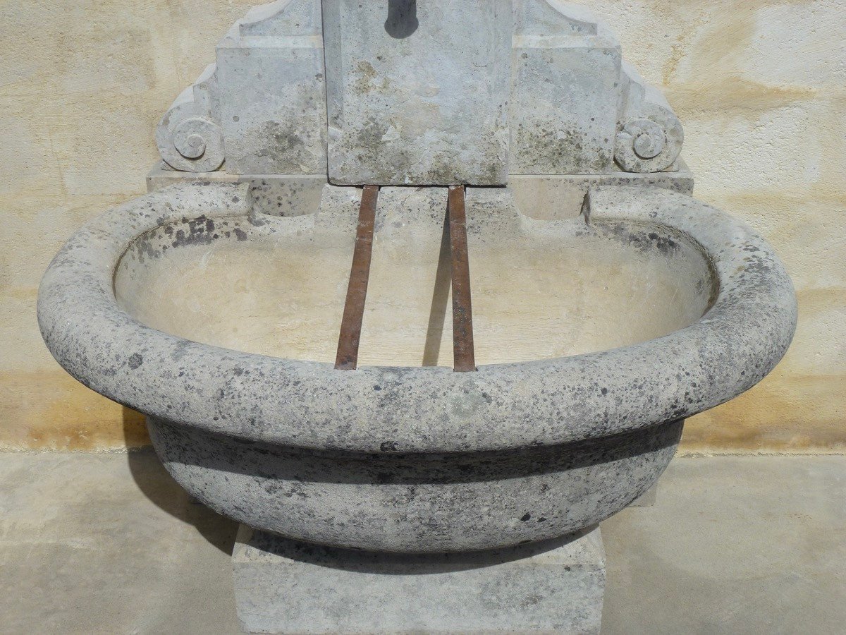 Elegant Hard Stone Fountain In Perfect Condition-photo-4