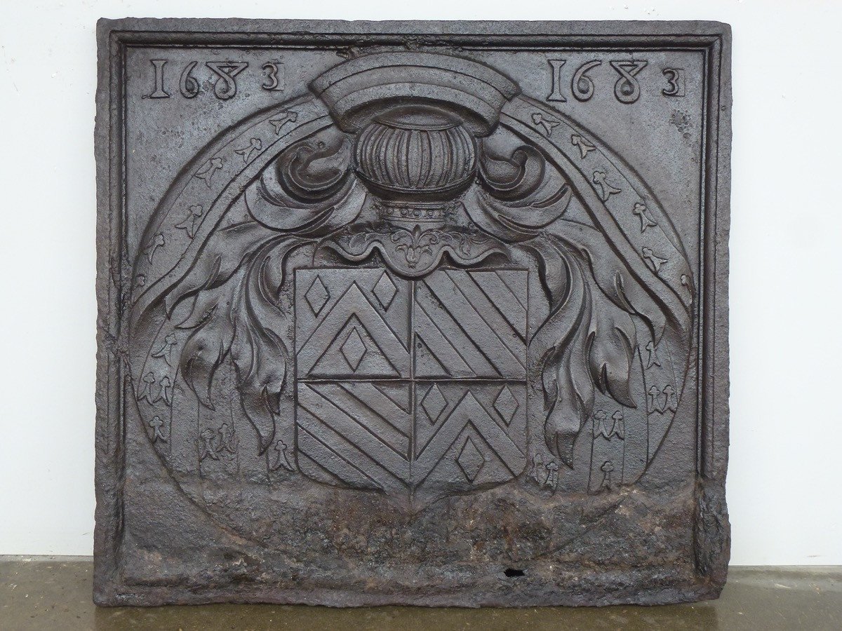 Fireplace Plaque Dated 1683 With The Coat Of Arms Of Jean Fyot De La Marche, 17th Century (95x88 Cm)