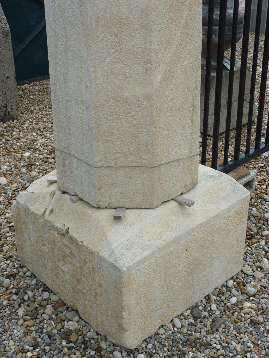 Pair Of Octagonal Pillars Of Stone From The End Of The 18th Century-photo-2