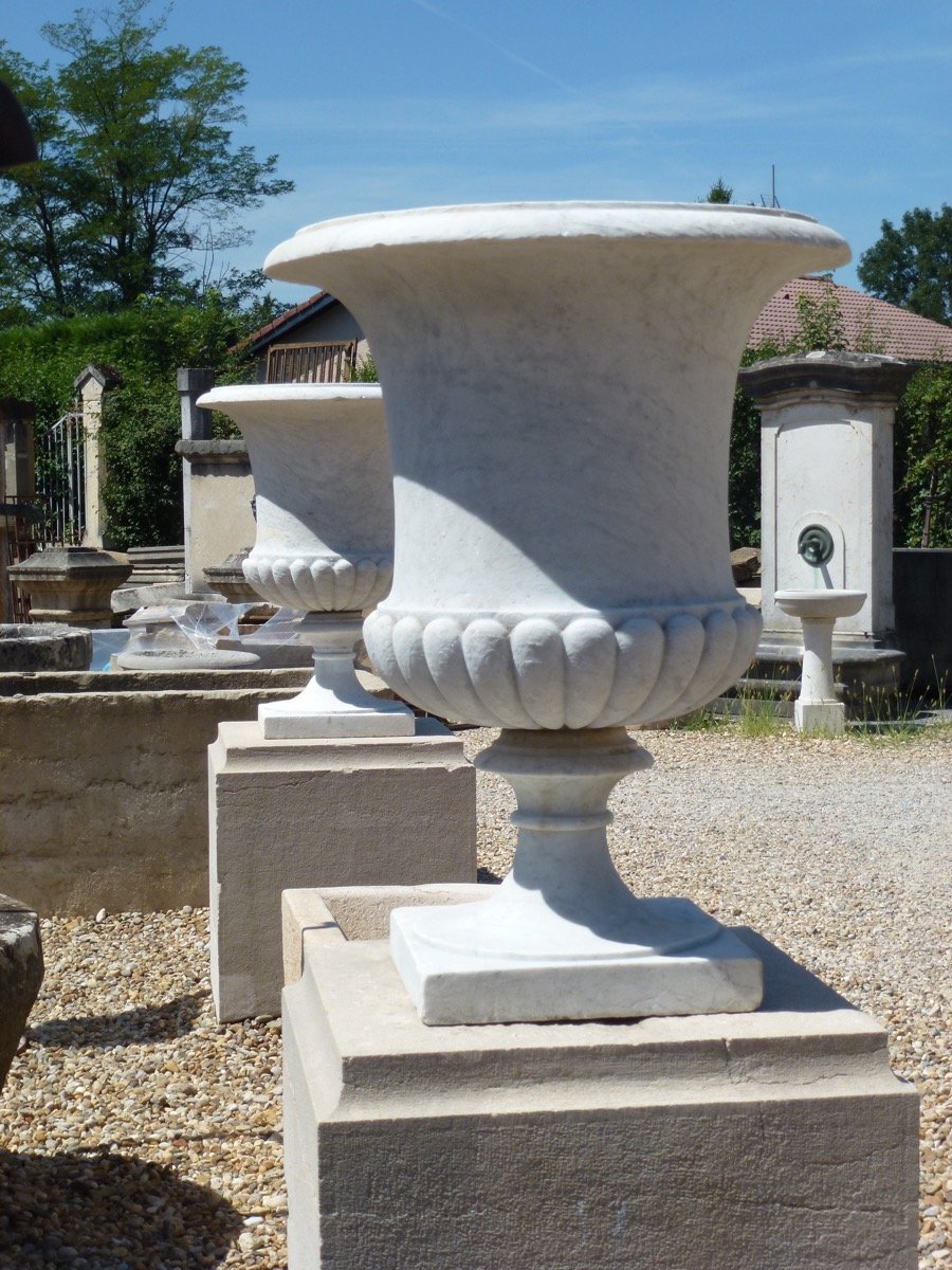 Pair Of White Marble Vases From The 17th Century S.-photo-2