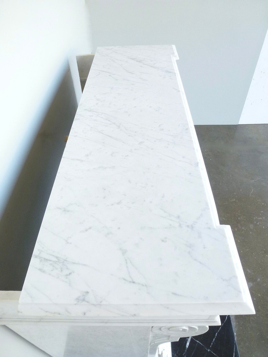 Alti C80 E+avec soubassement en marbre blanc de Carrare - Cheminée