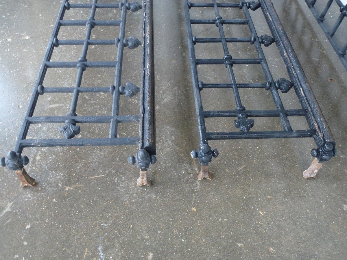 Series Of 12 Cast Iron Railings-photo-1