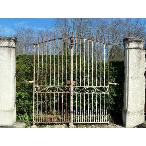 Park Gate Forged In The 17th Century, From The Louis XIV Period, In Perfect Condition