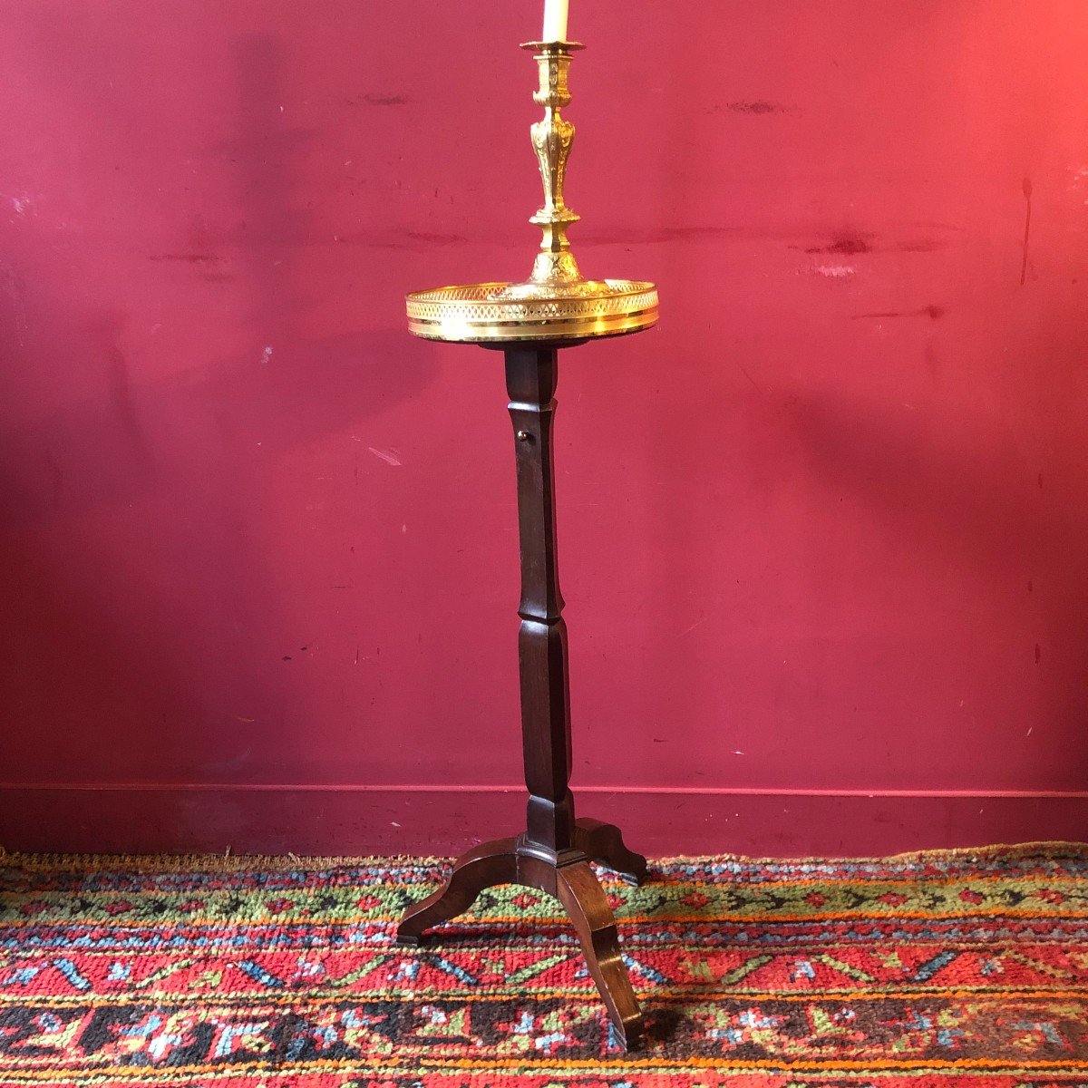 Light Holder Pedestal Table After Canabas