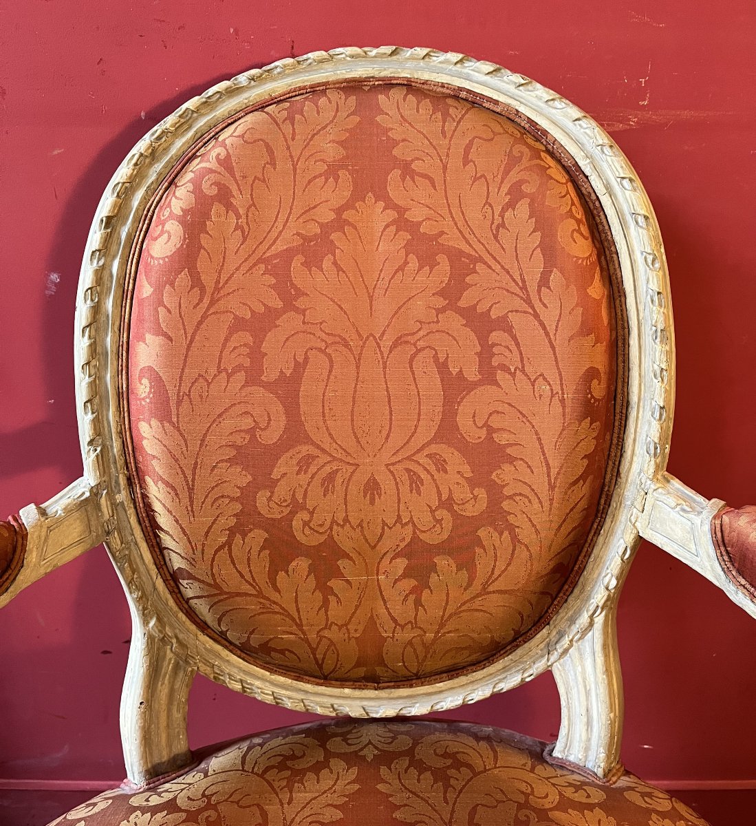 Louis XVI Period Carved Cabriolet-photo-1