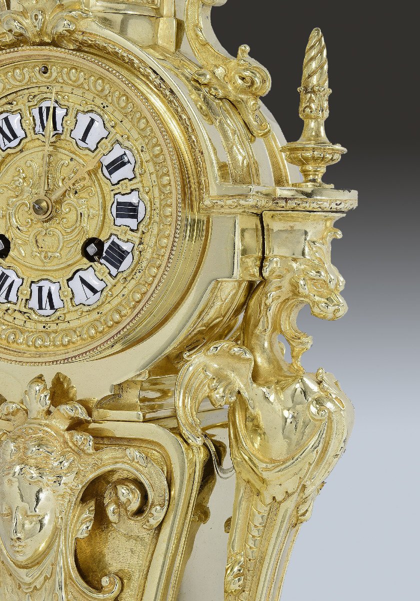 Clock Renaissance In Gilt Bronze XIXème-photo-1